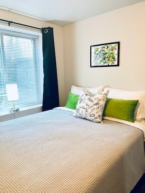 2 bedrooms, desk, iron/ironing board, free WiFi