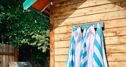 Apartment with Hot Tub and Sauna Near UM/Downtown