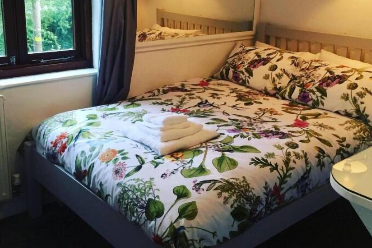 Single Room with Private Separate Bathroom | 1 間睡房、免費 Wi-Fi