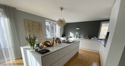 Beautiful 3-bed Apartment in Munchen