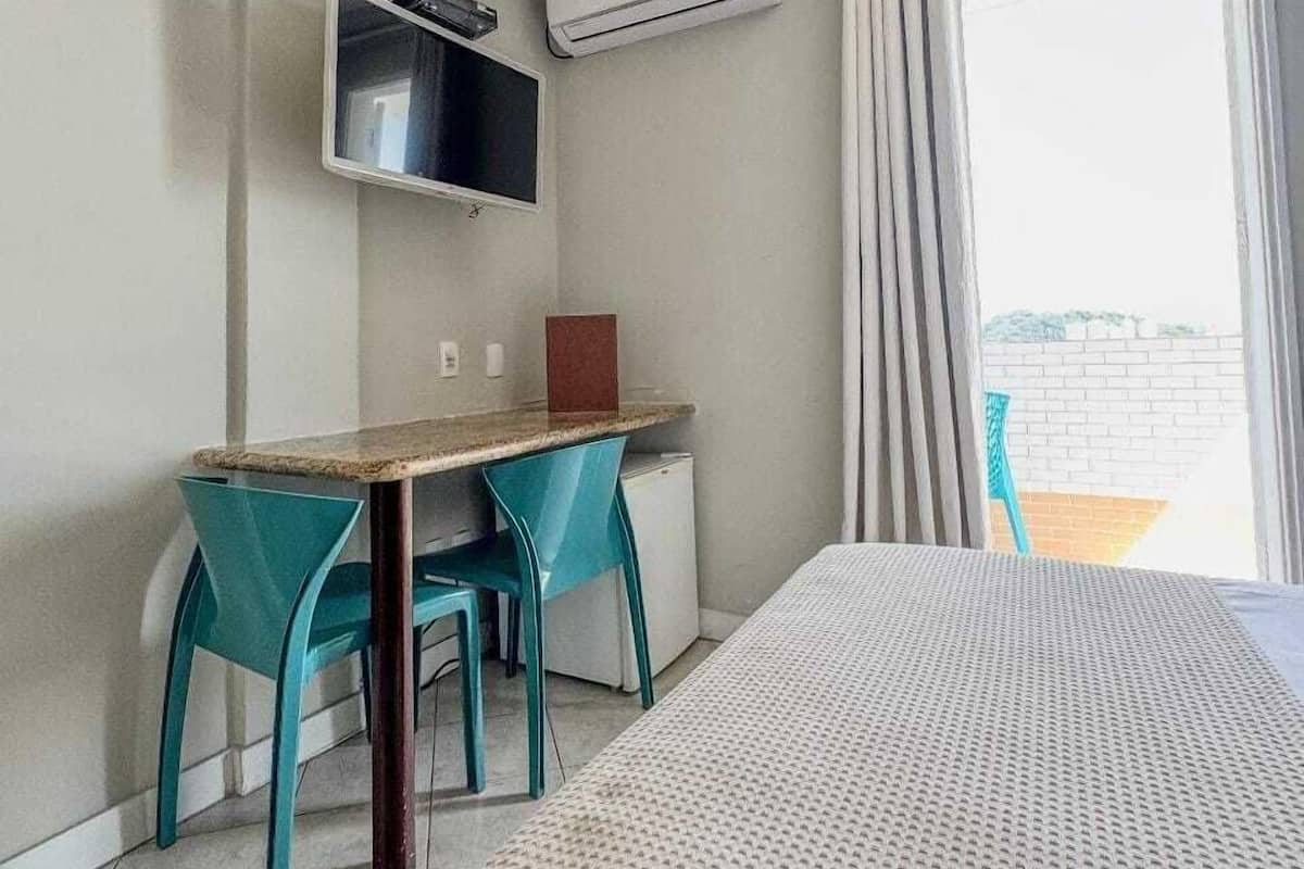 Senior Double Room | 1 bedroom, minibar, free WiFi, bed sheets