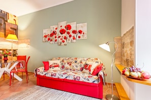 TV - COZY CENTRAL APT CLOSE TO ST PETER BASILICA VATICAN MUSEUMS (Roma)