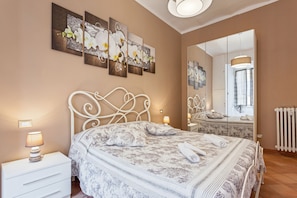 1 bedroom, iron/ironing board, travel crib, free WiFi - COZY CENTRAL APT CLOSE TO ST PETER BASILICA VATICAN MUSEUMS (Roma)
