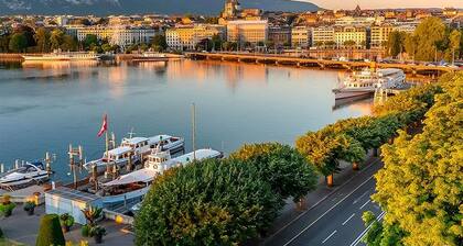 Spacieuse et Luxueuse Villa 10 Personnes Proche de Genève - 5 Chambres - Piscine