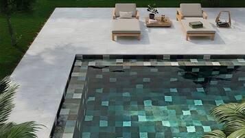 Outdoor pool, a heated pool