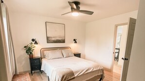 3 chambres, fer et planche à repasser, Wi-Fi gratuit, draps fournis