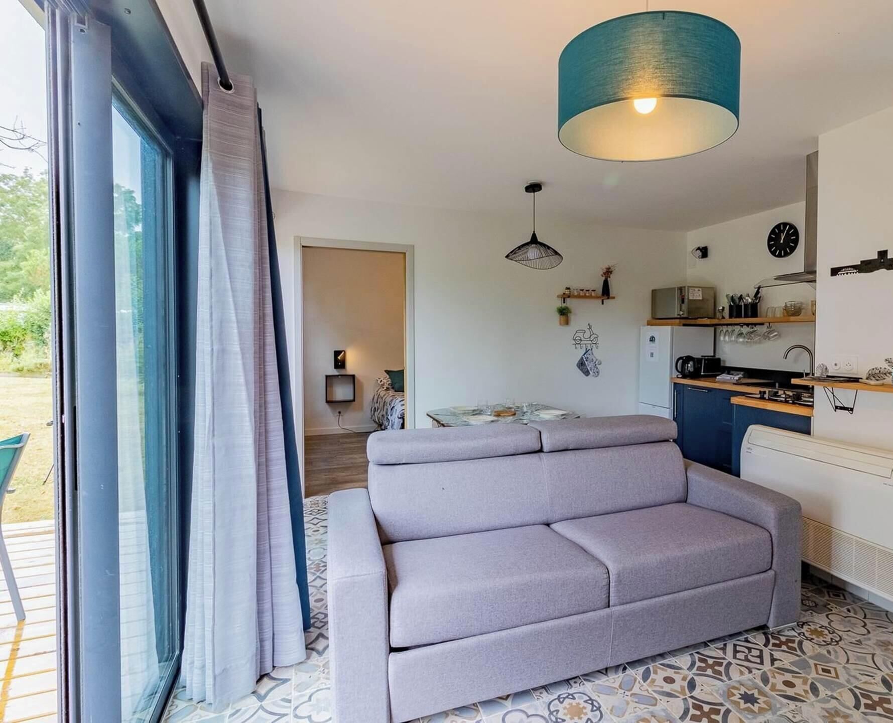 TV connectée, table de tennis de table