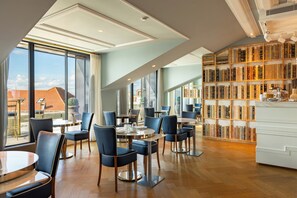 Petit déjeuner buffet compris tous les jours