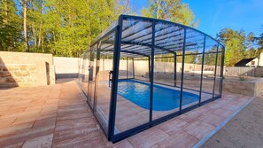Pool - Gemütliche Zimmer und Geräumige Terasse für Totales Chill Out. Machasee -10 Min (Jestřebí)