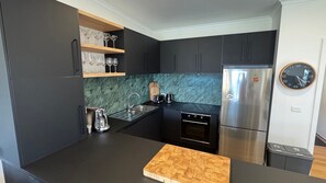 Mikrowelle, Ofen, Geschirrspüler