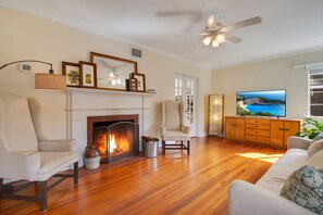 Smart-TV, Kamin