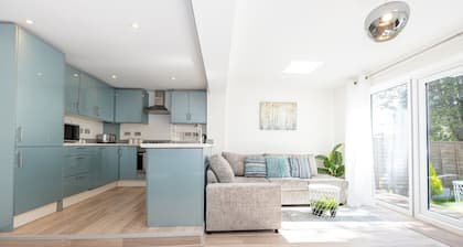 GuestReady - A Haven by the River