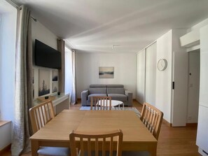 Smart TV - Détendez Vous Dans cet Appartement 2 Pièces Calme Élégant Rénové Entièrement (Nice)