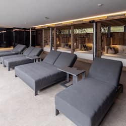 Sauna, steam room, aromatherapy, Thai massages, facials, reflexology