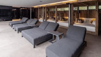 Sauna, Dampfbad, Aromatherapie, Thai-Massagen, Gesichtsbehandlungen