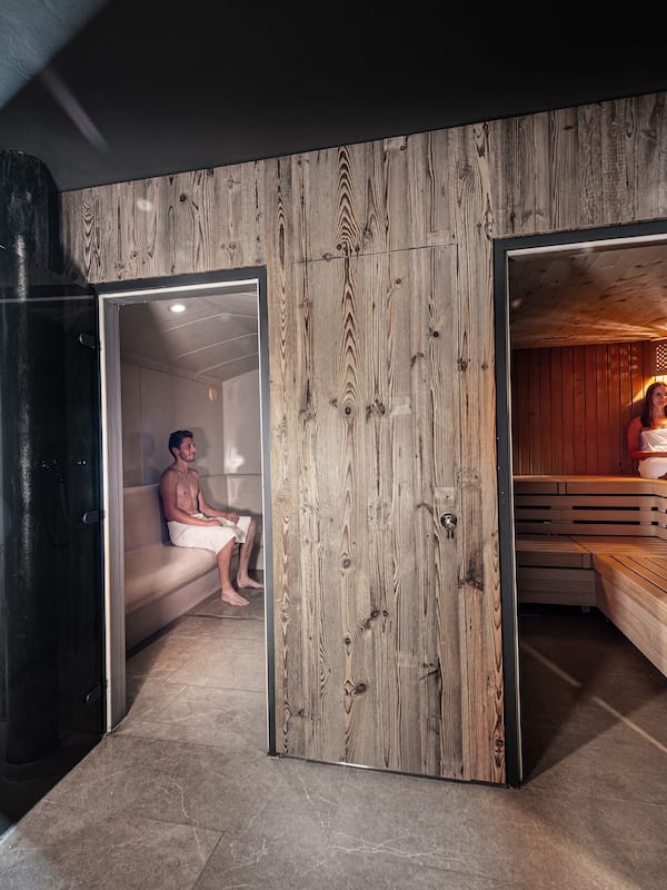 Sauna, steam room, aromatherapy, Thai massages, facials, reflexology
