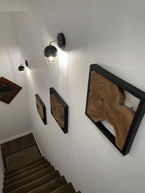 Interior - Chic cabin-New listing, low cleaning fees, early check-in/pay in 2 payments! (Lake Arrowhead)