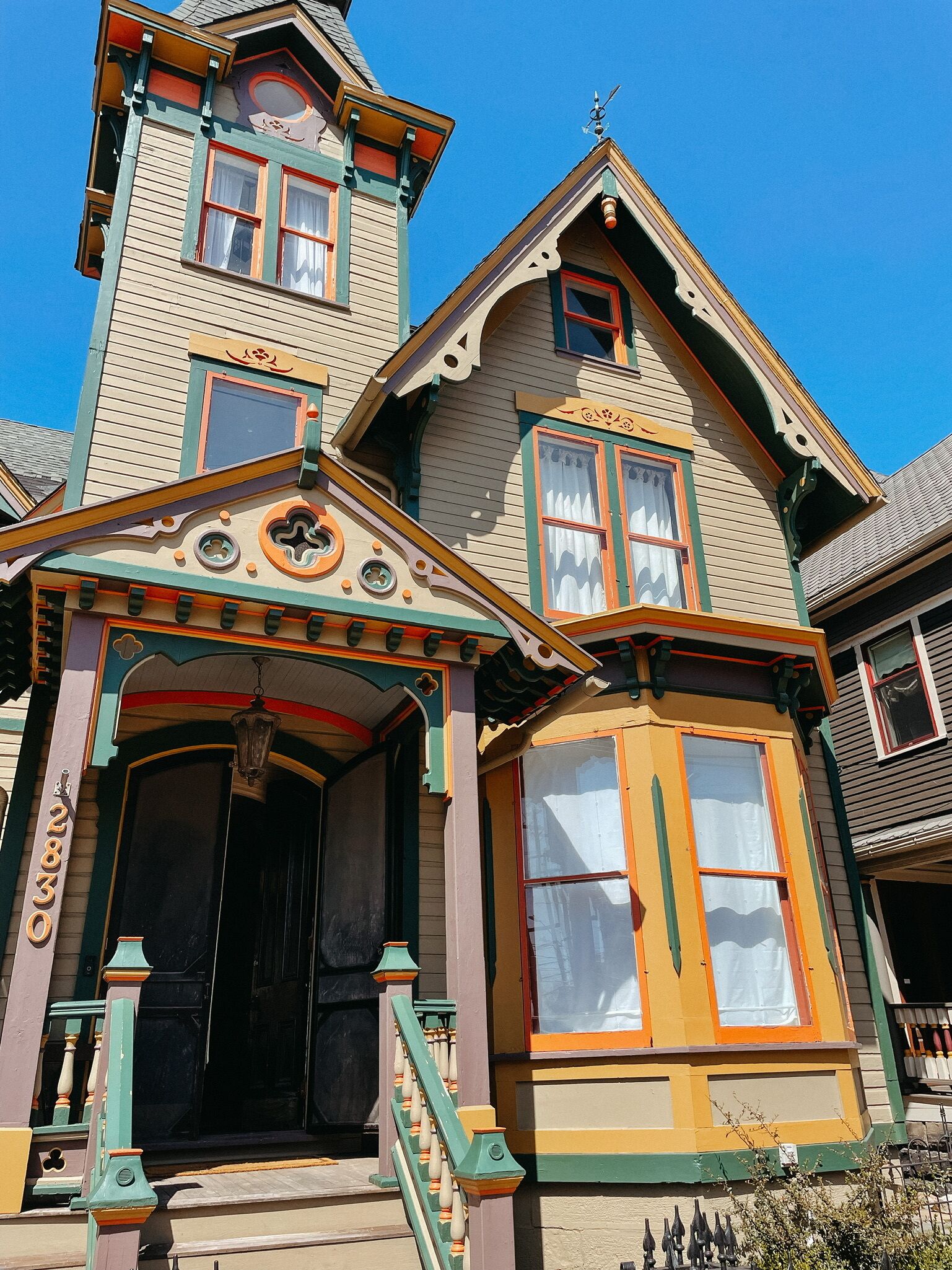 The Franklin Grand - A Modern Victorian Mansion 