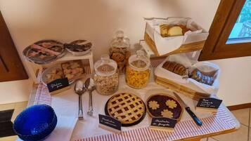 Colazione a buffet inclusa, servita tutte le mattine