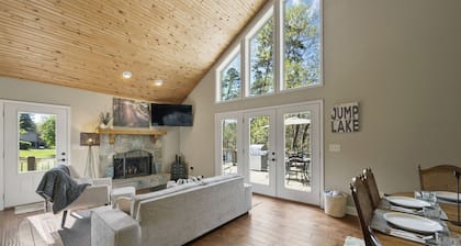 Waterfront with an easy walk to party dock and pet friendly home on Lake Lanier