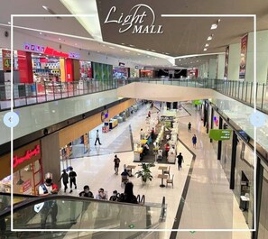 Point of interest - NEW! 1BR Condo Unit: Linked to Mall & Train Station, Wifi, 55" TV, Pool View (Mandaluyong City, Metro Manila)