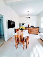 Apartamento, 1 quarto, varanda coberta, vista para o jardim | Área de estar