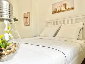 2 bedrooms, WiFi, bed sheets