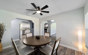 Dining - Quiet, peaceful neighborhood. Newly renovated home no Pet fees! (Ocala)