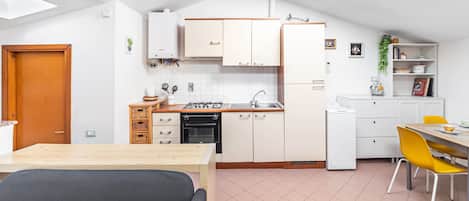 Studio | Wohnbereich | Flachbildfernseher