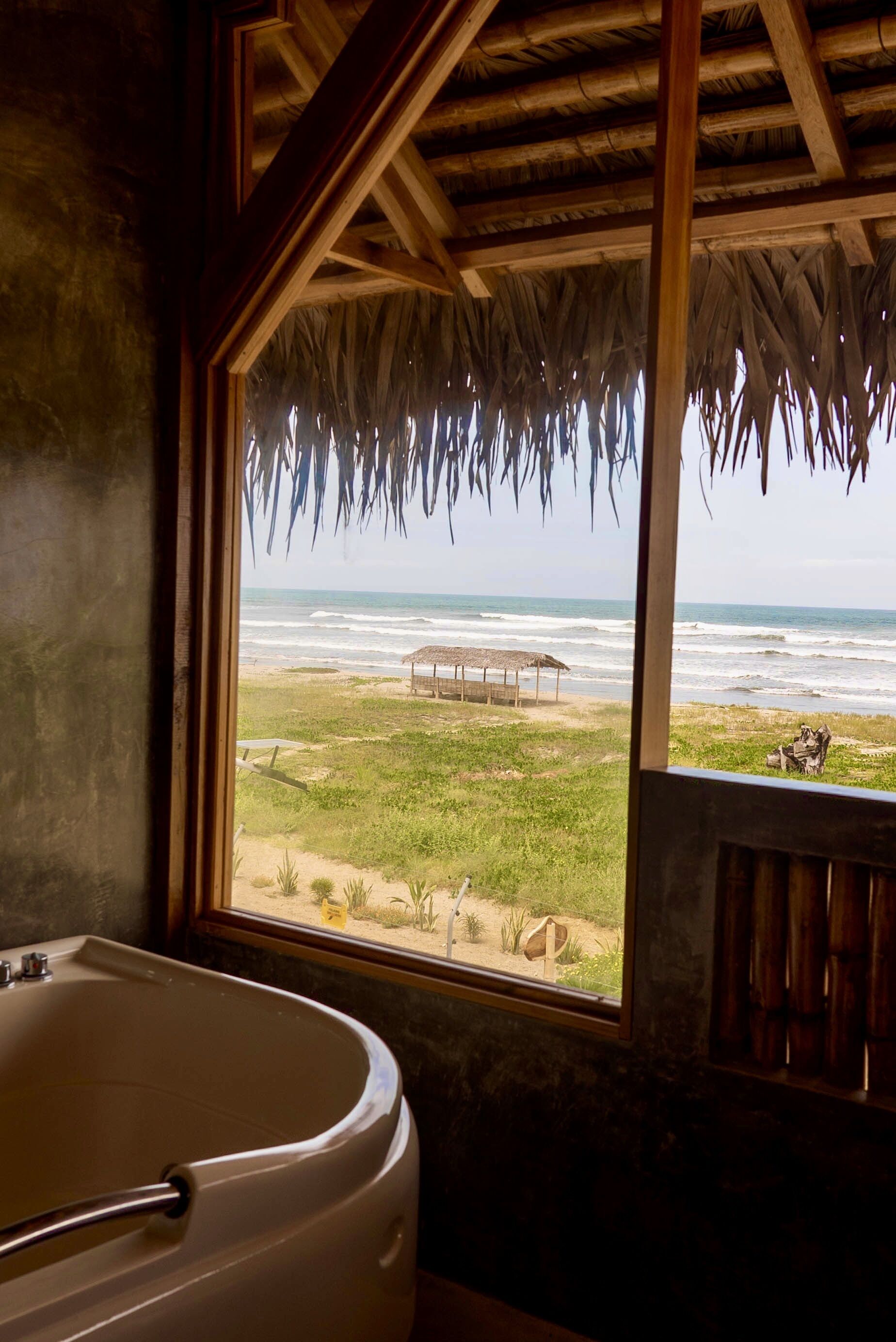 Bộ đồ giường cao cấp, nệm cao su hoạt tính (memory foam) 