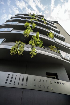Front of property - Bolina Suite Hotel (Cervia)