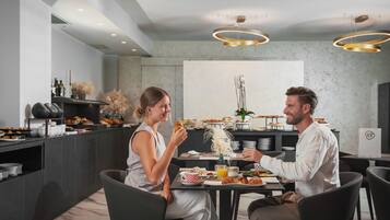 Colazione a buffet inclusa, servita tutte le mattine