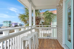 Casa, varias camas (Ocean Breeze) | Jardines del alojamiento