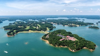 Lake Houses at Lanier Islands Resort