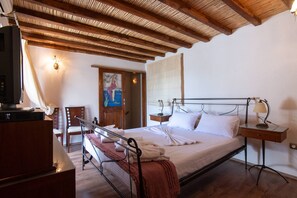 3 soverom, strykejern/-brett, wi-fi og sengetøy