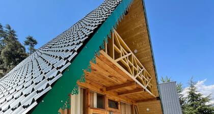 Winterfell Treehouse Jibhi