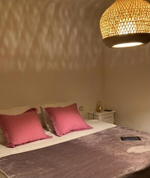 5 Schlafzimmer, Bügeleisen/Bügelbrett, kostenloses WLAN
