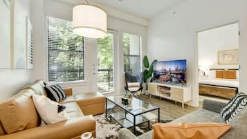 Smart TV, tenis de mesa y libros