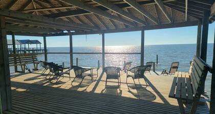 Waterfront home on Mobile Bay w/ pier for watching sunsets, swimming/fishing.