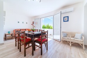 Dining - Casa Atene a 50 Metri da Spiaggia Solo Sabbia (Pantanagianni-pezze Morelli)