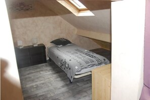 2 Schlafzimmer, Reisekinderbett, kostenloses WLAN, Bettwäsche