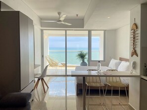 Apartment (1211) | Premium bedding, iron/ironing board, WiFi, bed sheets - Wynwood Cartagena Beach (Cartagena)