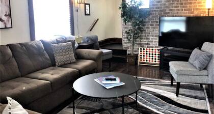 Jefferson House near the Square, Cozy & Clean, Close to Everything!