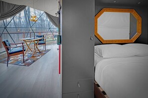 1 bedroom, bed sheets - Domes at Catskills a lakefront glamping adventure for adults (Swan Lake)