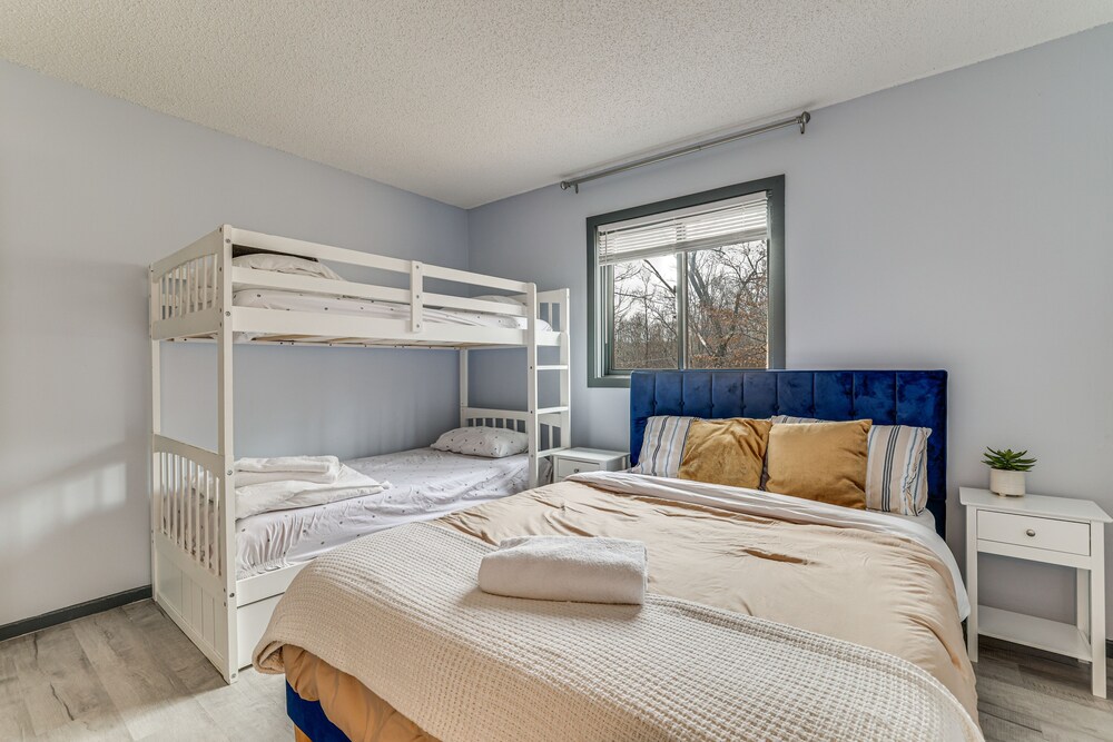 East Stroudsburg Retreat w/ Game Room + Fire Pit! Monroe County Vrbo