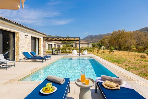 Villa Margarita - Zwei Schlafzimmer Villa, Schläft 4