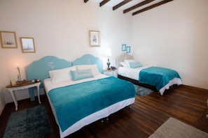 1 habitación, caja de seguridad en la habitación y wifi gratis