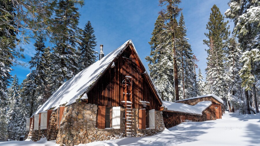 Clair Tappaan Lodge