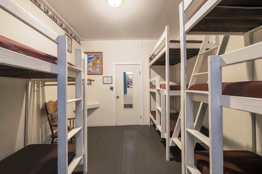 How Much Does Clair Tapaan Lodge Bunk Bed Cost: Ultimate Price Guide