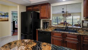 Luokittelematon kuva, 3 kautta 47, painike